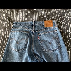 Wedgie Levi’s